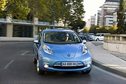 NISSAN LEAF IST AUTO DES JAHRES 2011